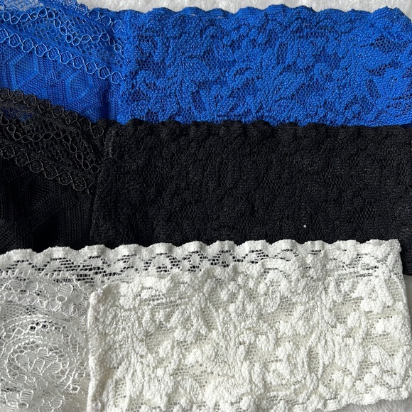 (3) Hanky Panky Geo Mesh Diamond and White Julia Diamond OriginalRise Thongs